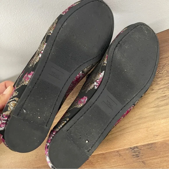 TOMS Women's Black and Pink Floral Loafers - Picture 6 of 8